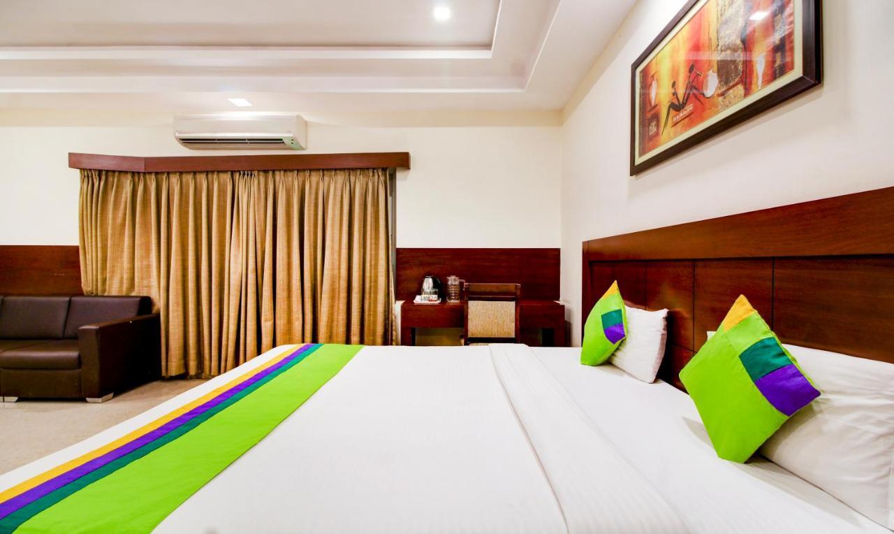 Treebo Trend Hotel Jp Plaza Nampally Хайдарабад Экстерьер фото